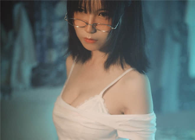 福利姬 逐月 SU]OL居家